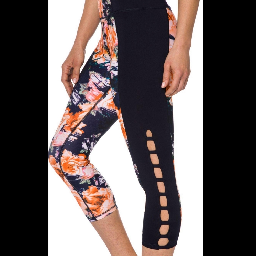 Betsey Johnson Floral Cut Out Leggings Small